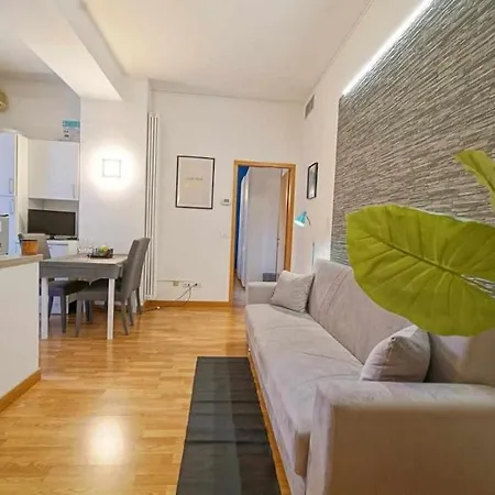Corso Venezia House - Destiny 4 Apartment